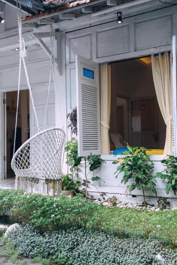 Roemah Renjana Yogyakarta Hotel Exterior photo